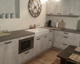 Charming house in the heart of Périgord Noirbr - Campagne - Cuisine