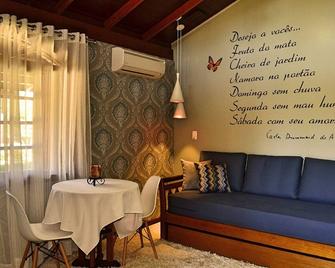 Hotel Bangalôs da Serra - Gramado - Wohnzimmer