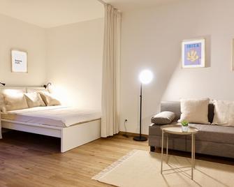 Modernes Apartment, Stadtnah, Stellplatz, nähe Mosel - Koblenz - Yatak Odası