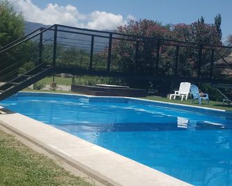 Lauquen Pilmaiquen y spa - Villa de Merlo - Pool