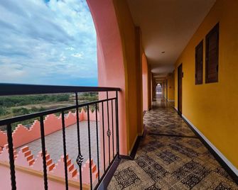 Morocc Hotel - Chachoengsao - Balkón
