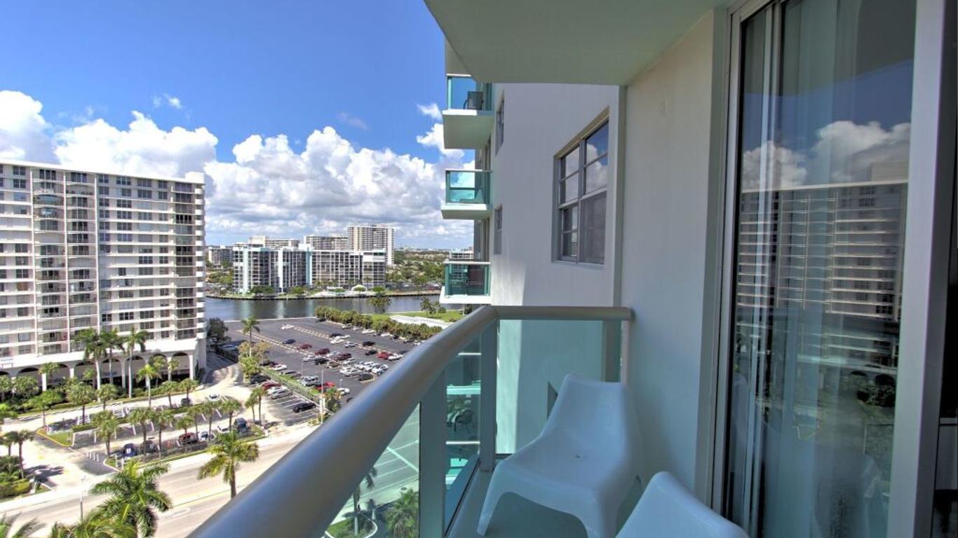 Hollywood Condos