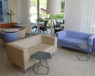 Hotel Meublé Nazionale - Lignano - Wohnzimmer