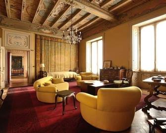 Vrbo Property - Varese - Lounge