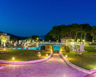 Keri Village & Spa By Zante Plaza - Adults Only - Keri - Piscina