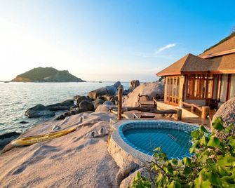 ديوسيت بونشا كو تاو باي ريا جروب - كو تاو - حوض السباحة