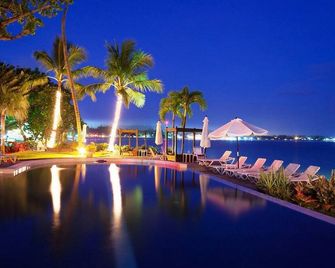 2BD guest-friendly condo in luxury beachfront resort, steps from everything - Cabarete - Zwembad