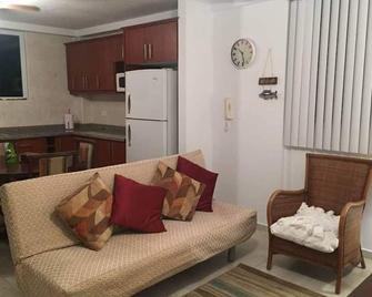 Hermoso Apartamento Frente Al Mar! - Esmeraldas - Living room