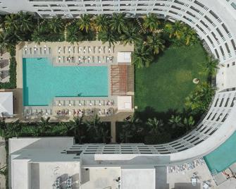 Izla Hotel - Isla Mujeres - Bina