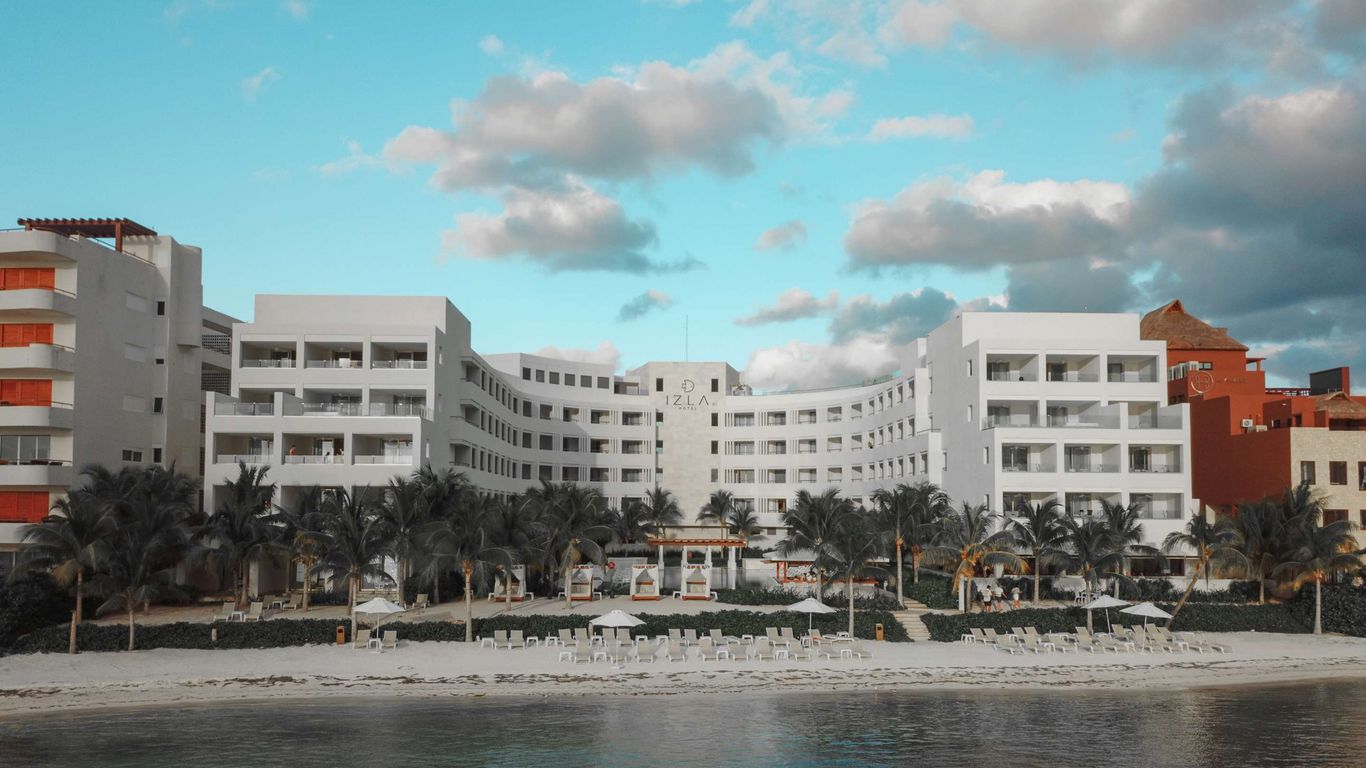 إيزلا بيتش فرونت هوتل