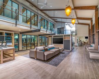Holiday Inn Cape Cod - Hyannis By IHG - Hyannis - Lobby