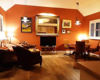 Seaside Cottage in Renvyle - Renvyle - Living room
