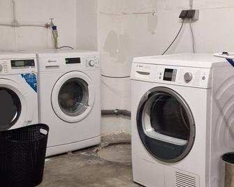 Centrally located near Essen main station and the University of Duisburg-Essen - Essen