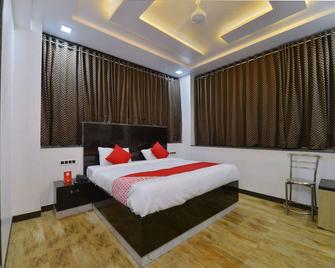 Hotel O Kitchen & Highway Inn - Ābu Road - Habitación