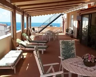 I Faraglioni - Terrasini - Balkon
