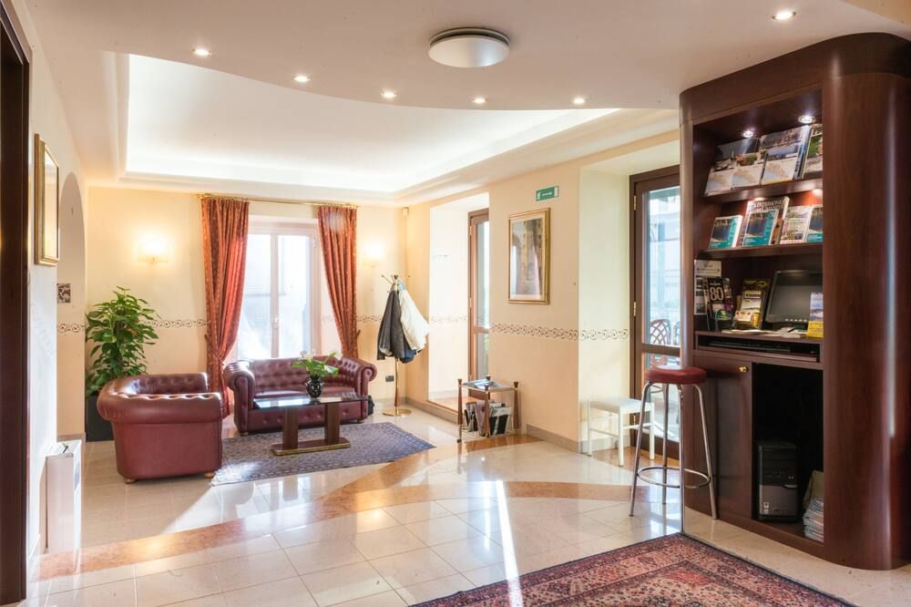 هوتل ستيلا رابالو