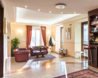 Hotel Stella - Rapallo - Lobby