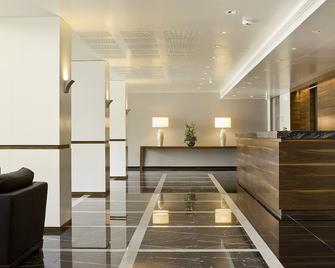 Hotel Stadt Freiburg - פרייבורג אים ברייסגאו - דלפק קבלה