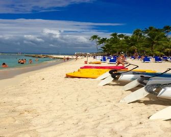 Large 6 room apartment Santo Domingo - Bayahibe - Strand