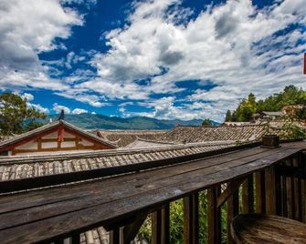 Dishui Danping Ancient City Panoramic Homestay (Lijiang Ancient City Sifang Street) - Lijiang - Balcón