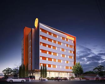 Starlet Hotel Jakarta Airport - Tangerang City - Building