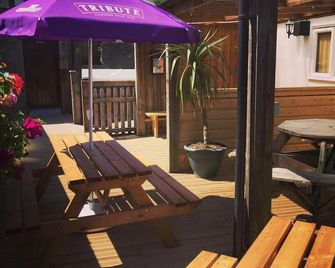 The Bugle Inn - St. Austell - Patio