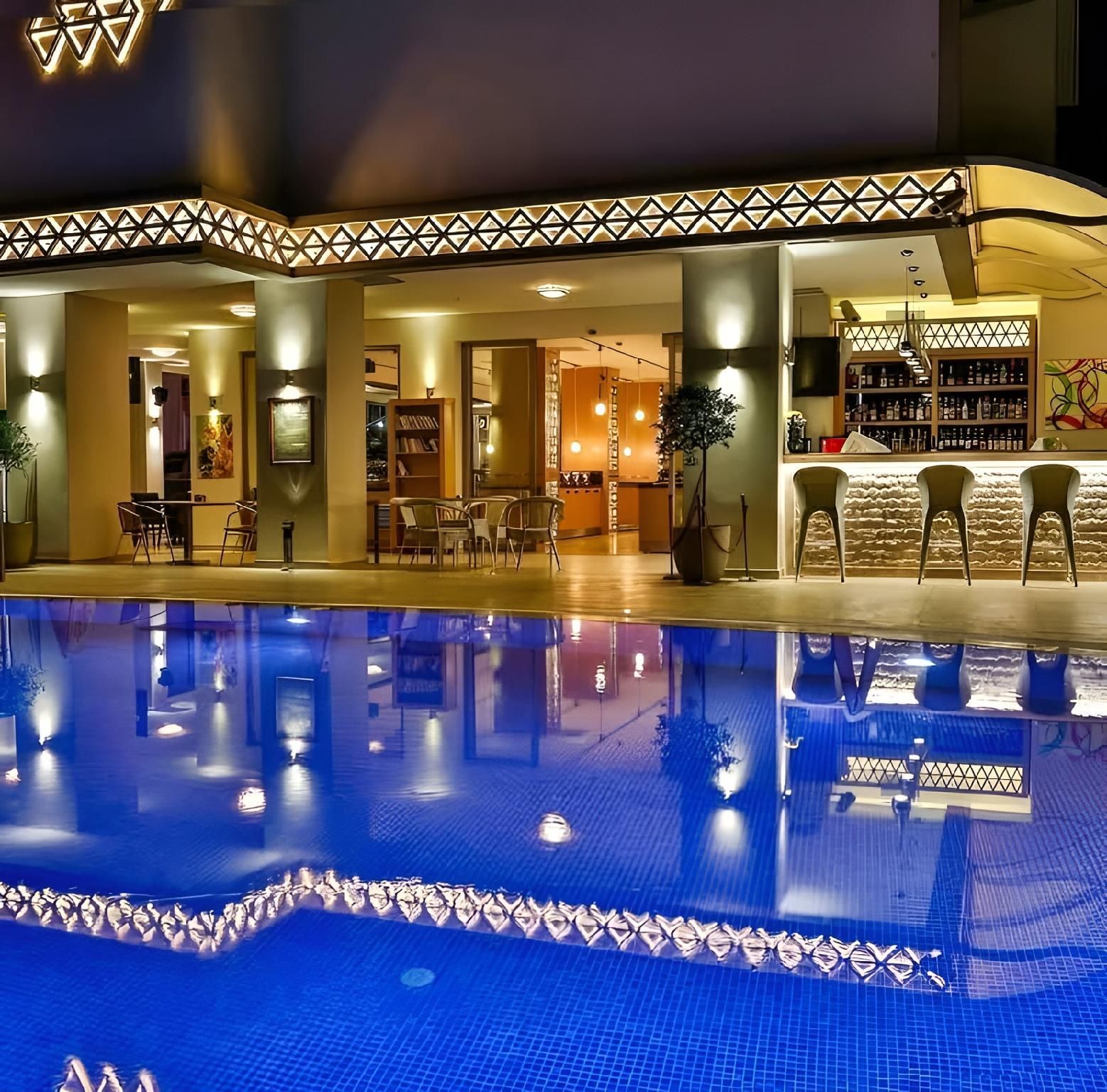 Aurasia Deluxe Hotel - مارماريس - حوض السباحة