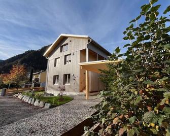 Ferienwohnungen Bergufer - Oberammergau - Building