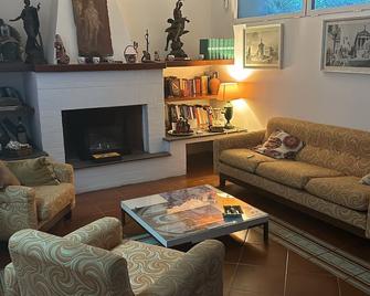 Pompeii Garden House - Scafati - Living room