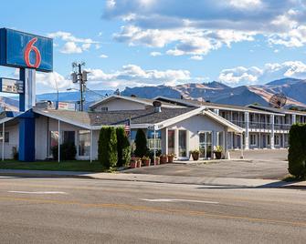 Motel 6 Wenatchee, WA - Веначи - Здание