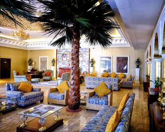 Sharjah International Airport Hotel - Sharjah - Lobby