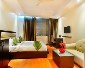 Hotel Aura, Igi Airport - New Delhi - Bedroom