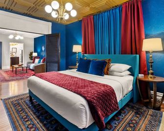 Spacious getaway in Little Italy with Parking - Pittsburgh - Habitación