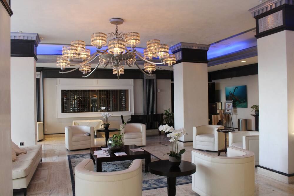 Ocean Manor Hotel Beachfront Resort living - פורט לודרדייל - לובי