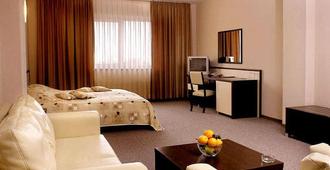 Kendros Hotel - بلوفديف - غرفة نوم