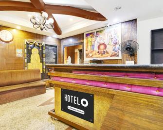 Super Hotel O Padmavathi Puram Near Railway Station - Tirupati - Front desk