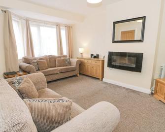 Maesdu Cottage - Llandudno - Living room