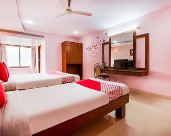 OYO 737 Hotel Manny's Palace - Secunderabad - Ložnice