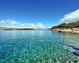 Your Perfect Holiday Starts Here! Luxury Apartment Villa Madalena, Island Hvar - Vrboska - Beach