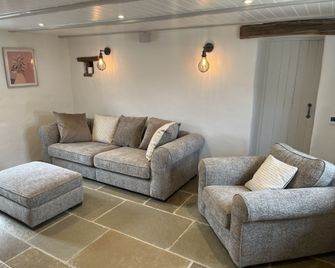 Blacksmiths Cottages - Filey - Huiskamer