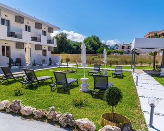 Rooms 48 by Zante Plaza - Laganas - Patio