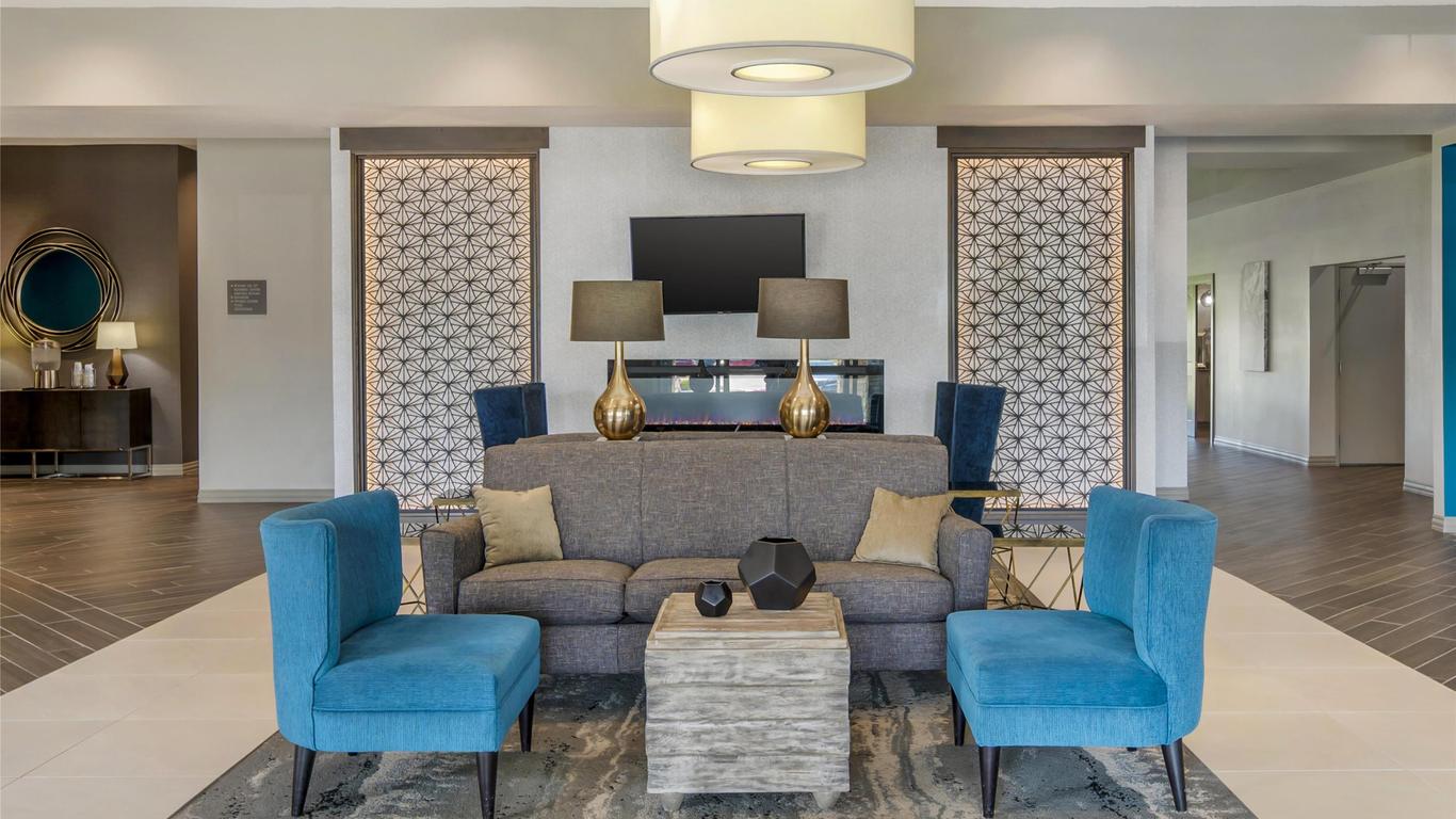 Best Western Plus Parkside Inn & Suites