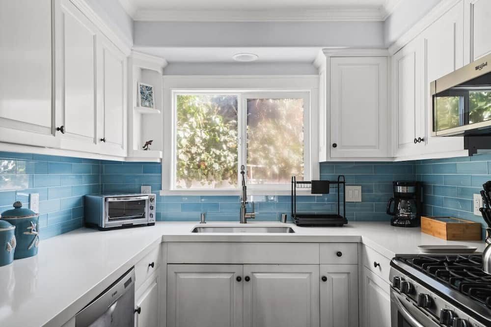 Coastal Nest Oasis Private Hot Tub + Huge Deck - سان دييغو - مطبخ