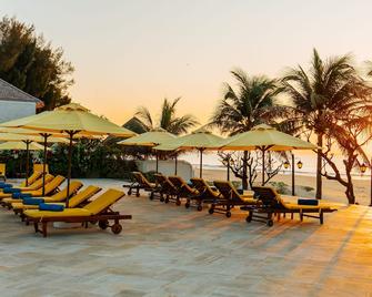 Allezboo Beach Resort & Spa - Mũi Né - Veranda