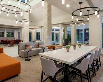 Hilton Garden Inn Minneapolis St. Paul-Shoreview - Shoreview - Lobby