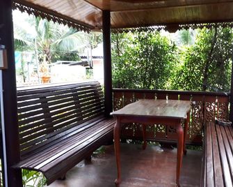 Baan Suan Hinghoy - Amphawa - Patio