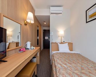 HOTEL AZ Fukuoka Iizuka (ex. Kamenoi Hotel) - Iizuka - Slaapkamer