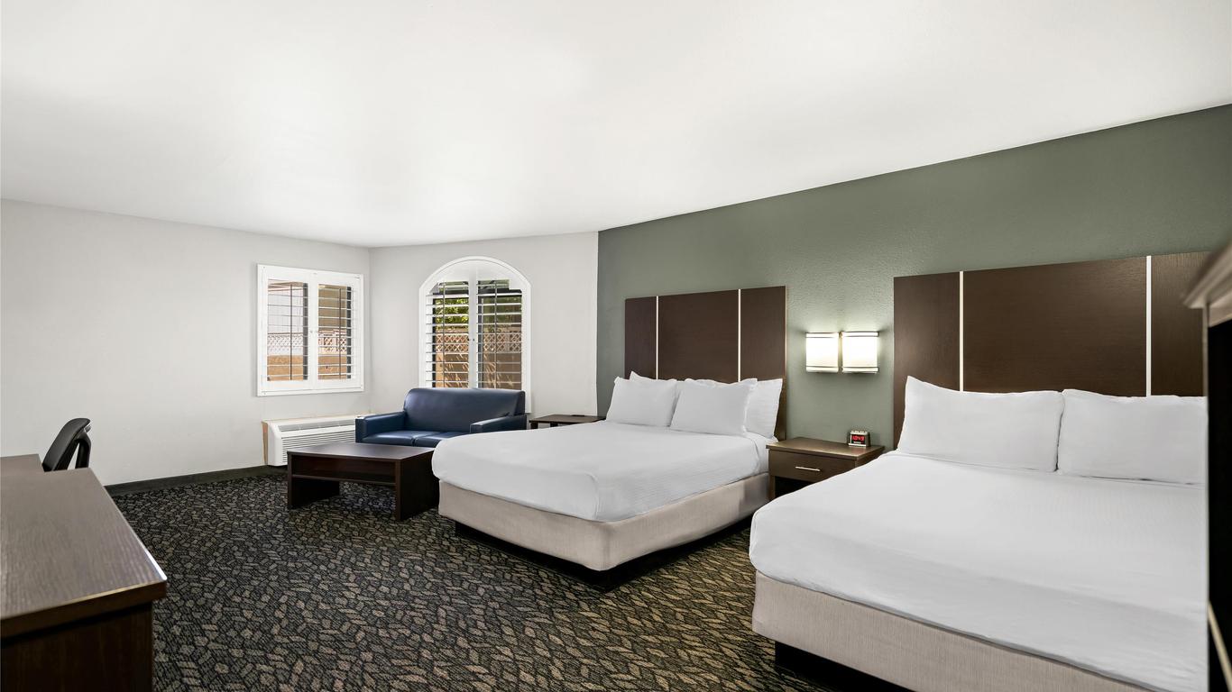Best Western Desert Villa Inn
