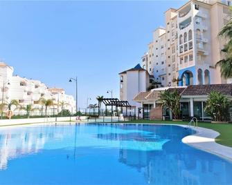 Apartment Peter - Estepona - Zwembad
