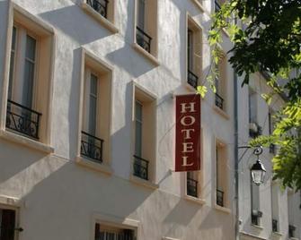 Hôtel du Roussillon - Paris - Building
